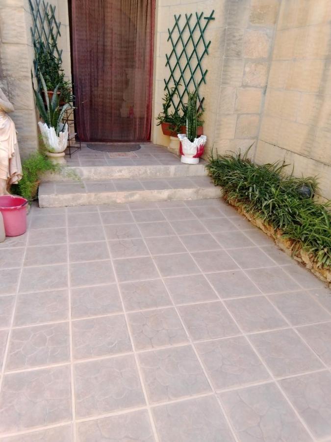 Ta' Karkar Villa Bed And Breakfast 자프라 외부 사진