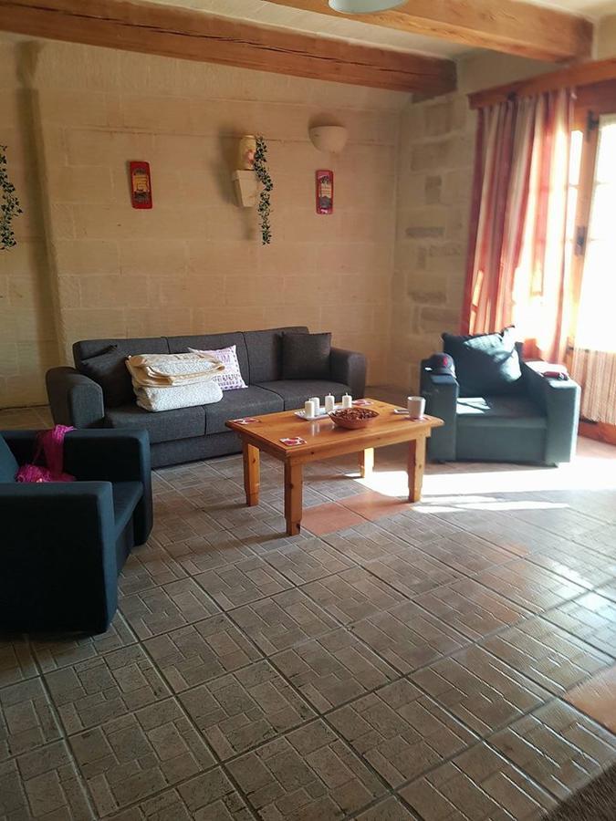 Ta' Karkar Villa Bed And Breakfast 자프라 외부 사진