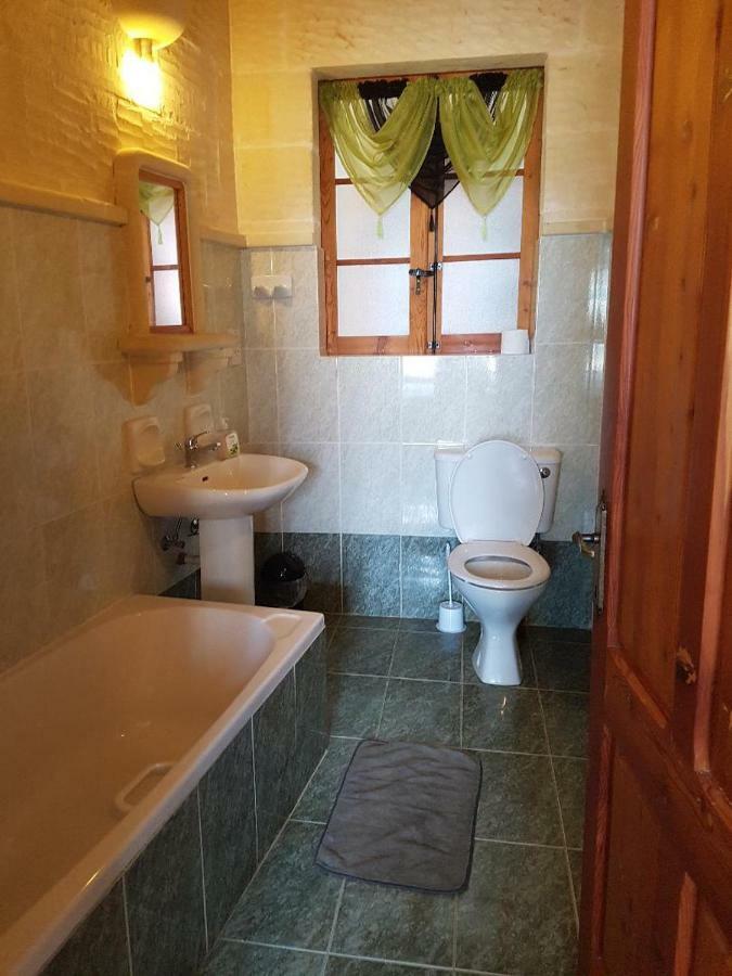 Ta' Karkar Villa Bed And Breakfast 자프라 외부 사진