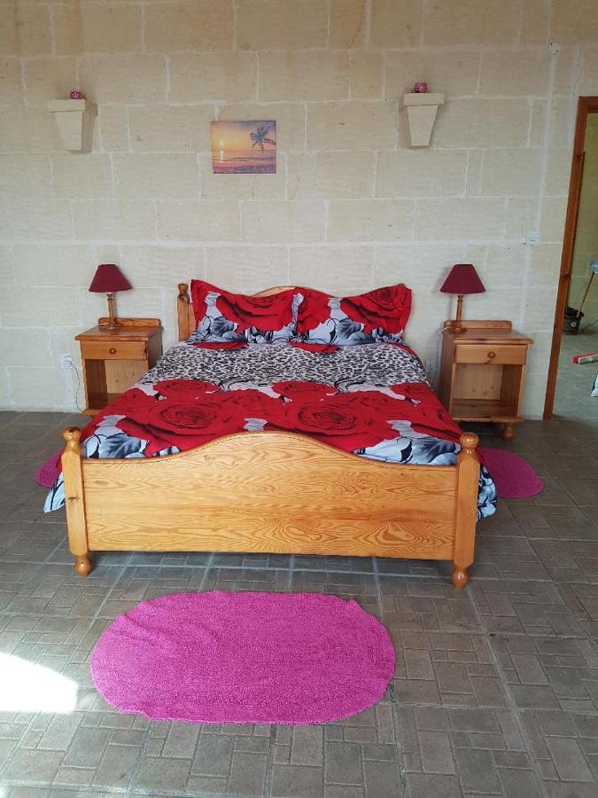 Ta' Karkar Villa Bed And Breakfast 자프라 외부 사진